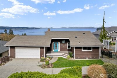21 Conley Drive , Camano Island, WA 98282