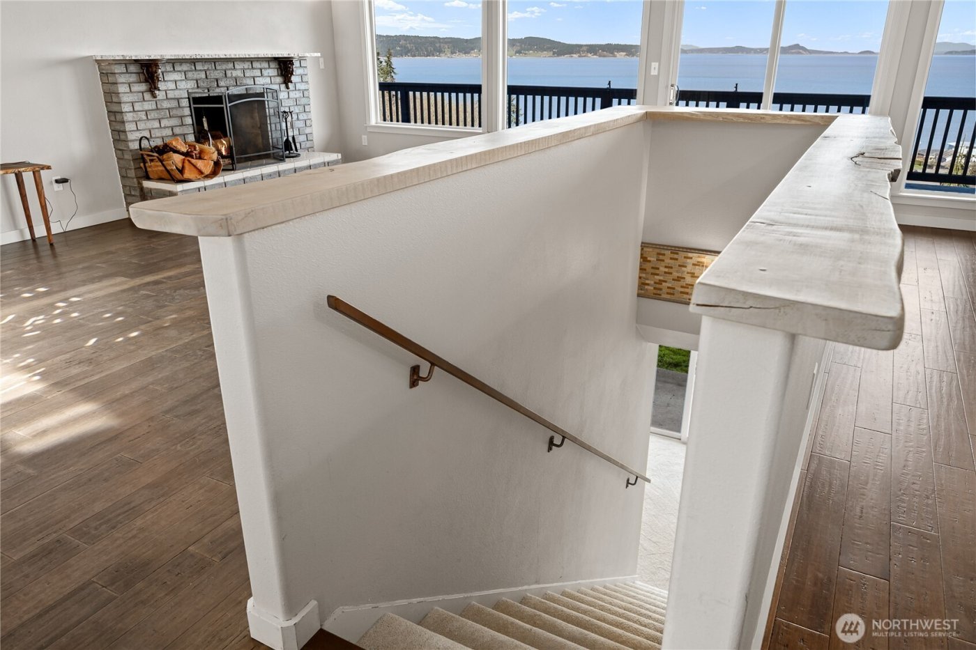 21 Conley Drive , Camano Island, WA 98282