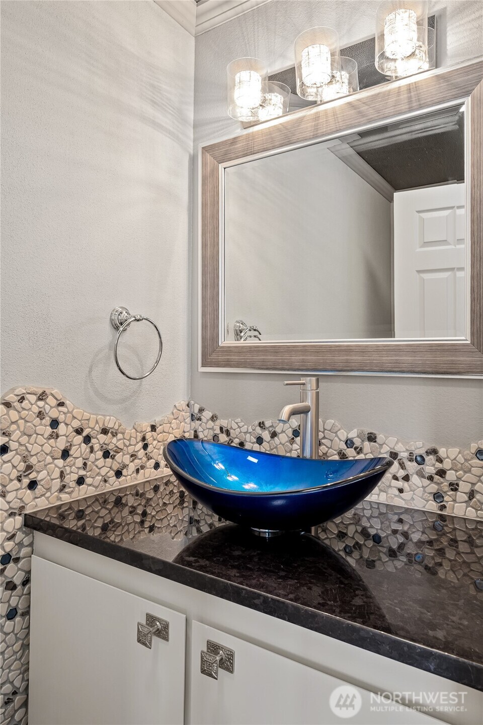 21 Conley Drive , Camano Island, WA 98282