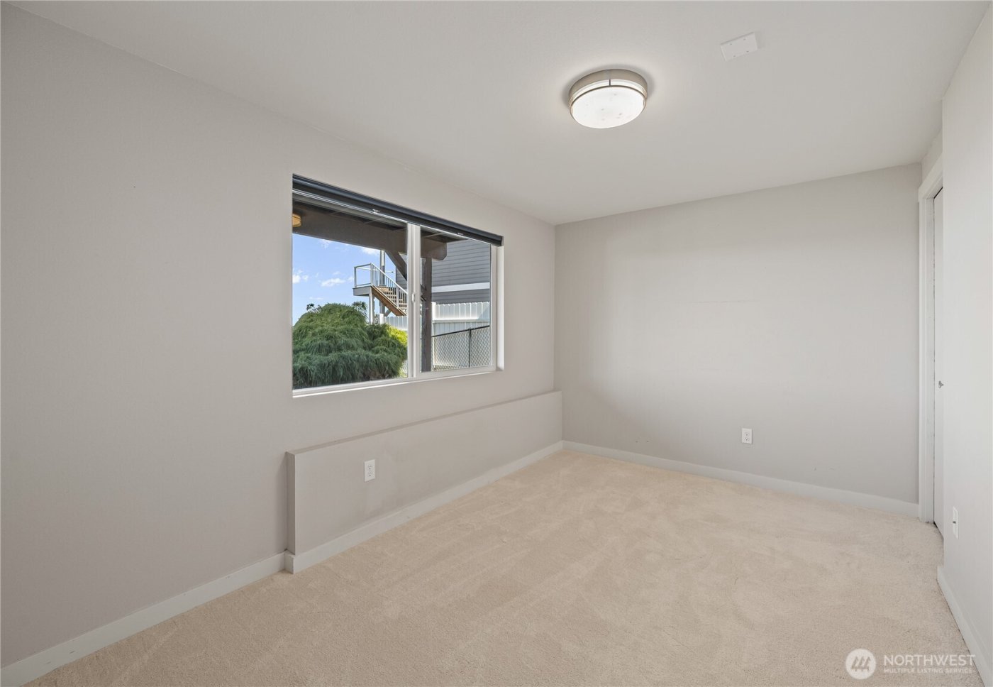 21 Conley Drive , Camano Island, WA 98282