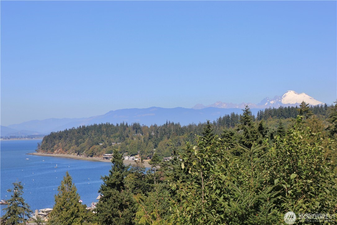 21 Conley Drive , Camano Island, WA 98282