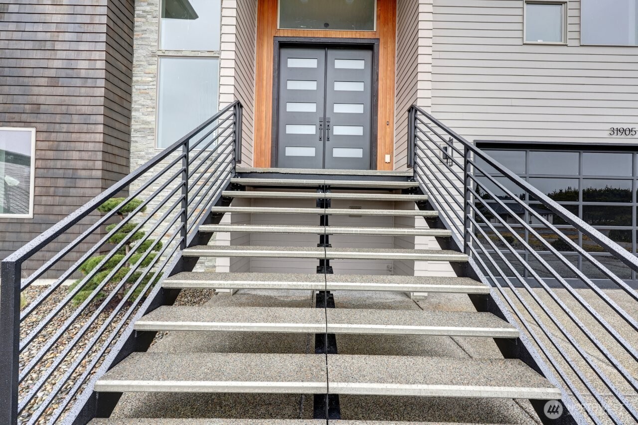 31905 G Street , Ocean Park, WA 98640