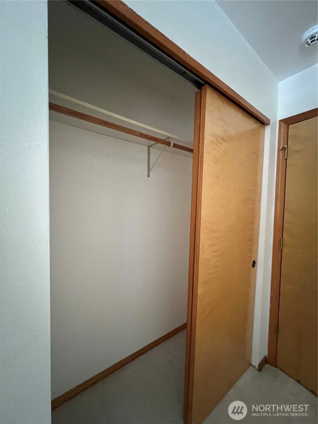 878 Mount Olympus Avenue SE, Ocean Shores, WA 98569