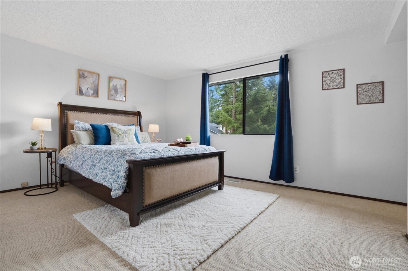 729 NE Pinecrest Drive , Bremerton, WA 98311