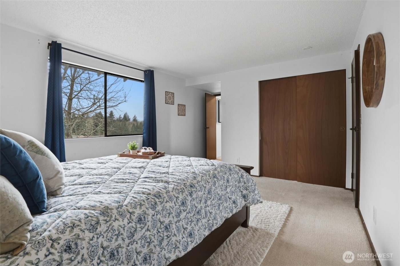 729 NE Pinecrest Drive , Bremerton, WA 98311