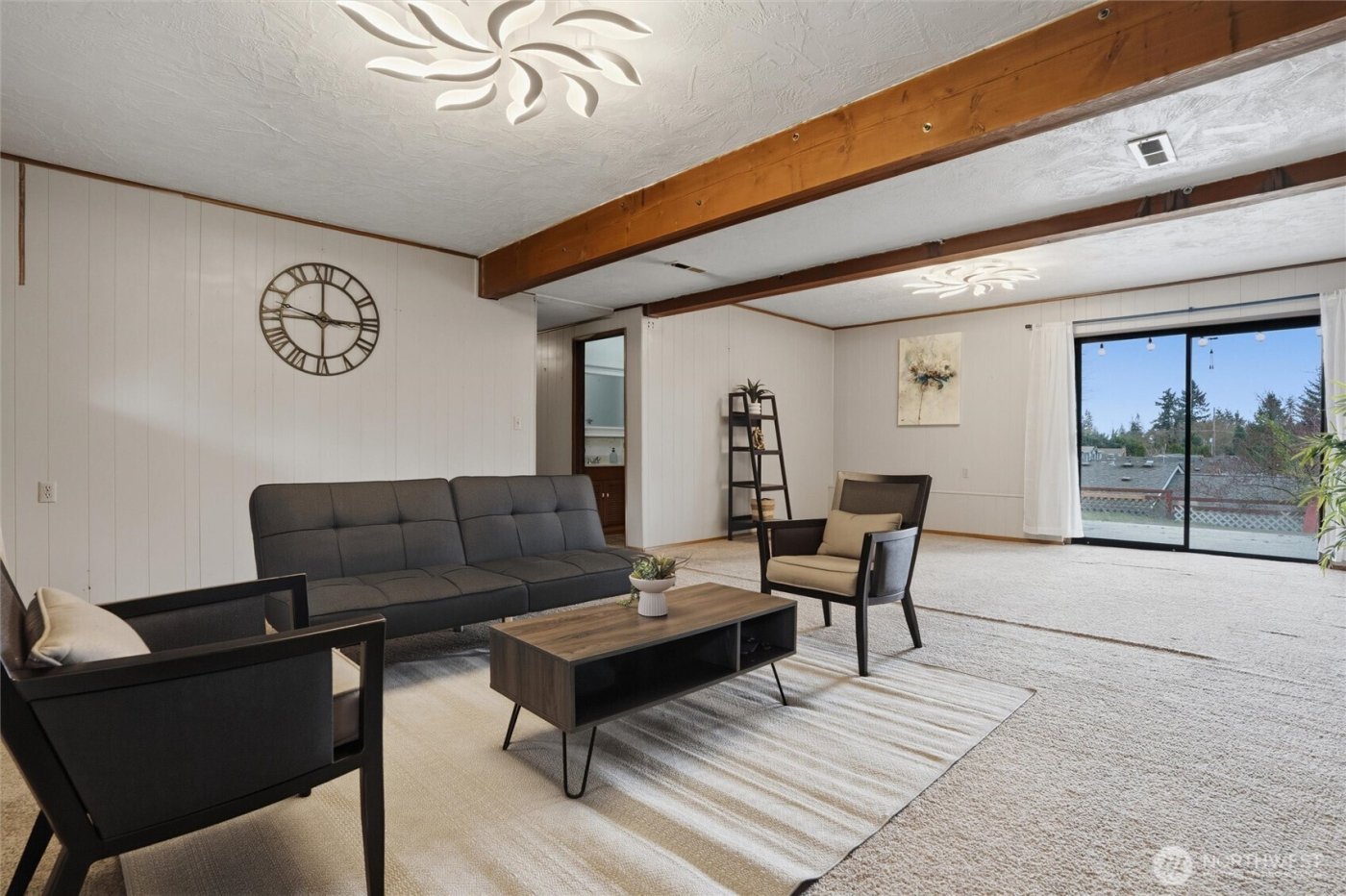 729 NE Pinecrest Drive , Bremerton, WA 98311