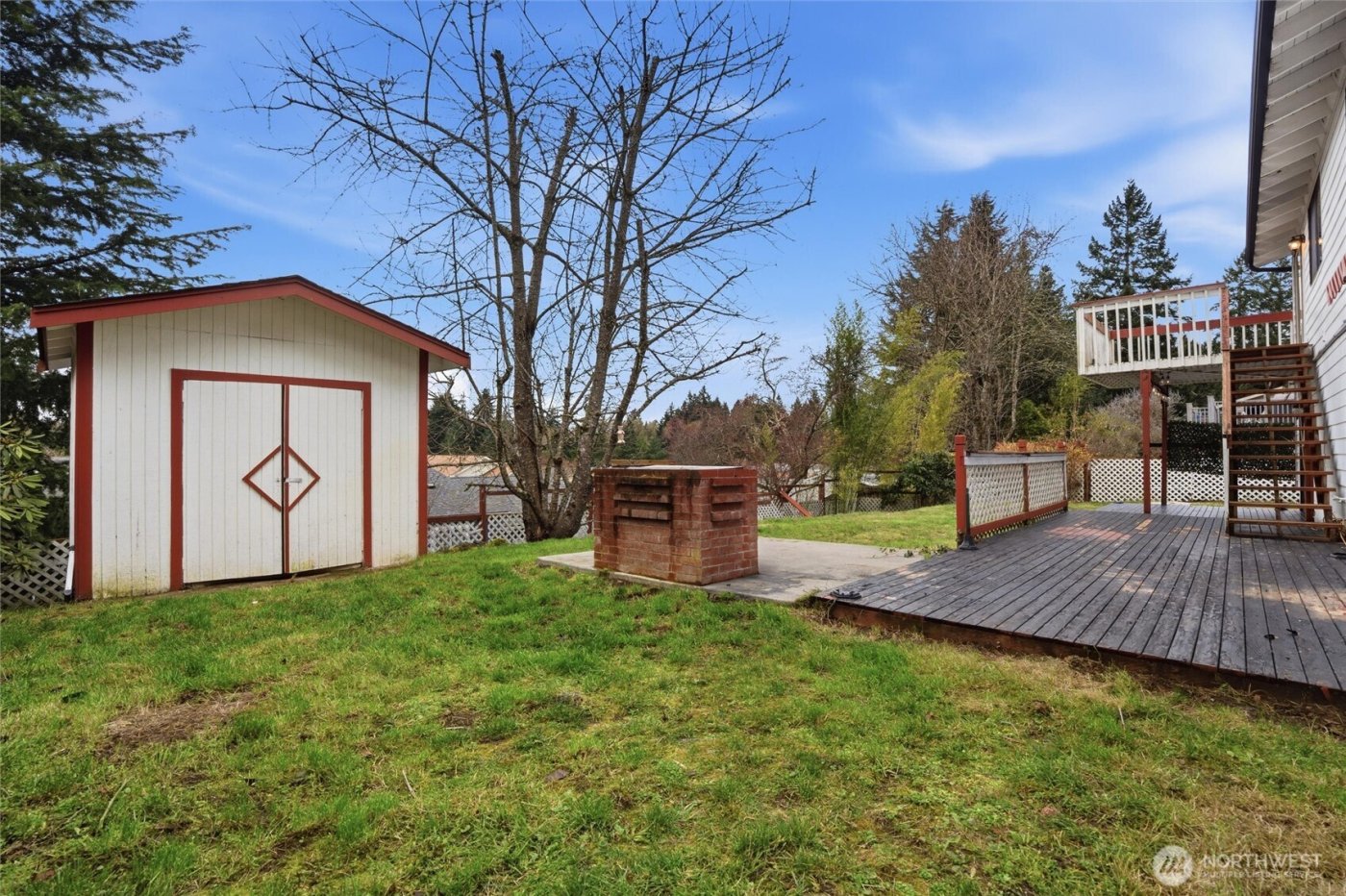 729 NE Pinecrest Drive , Bremerton, WA 98311