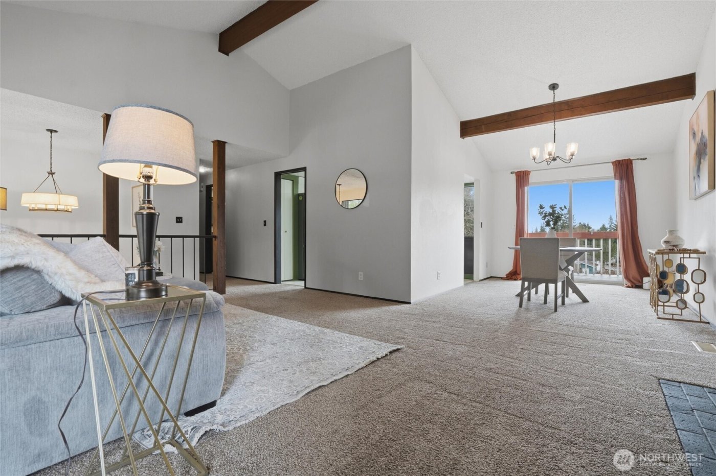 729 NE Pinecrest Drive , Bremerton, WA 98311