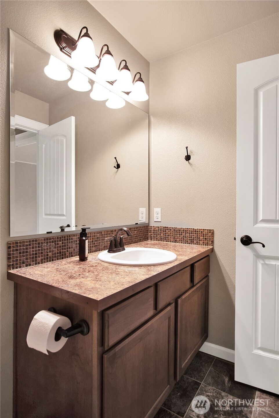 4129 Capri Court NE, Olympia, WA 98516