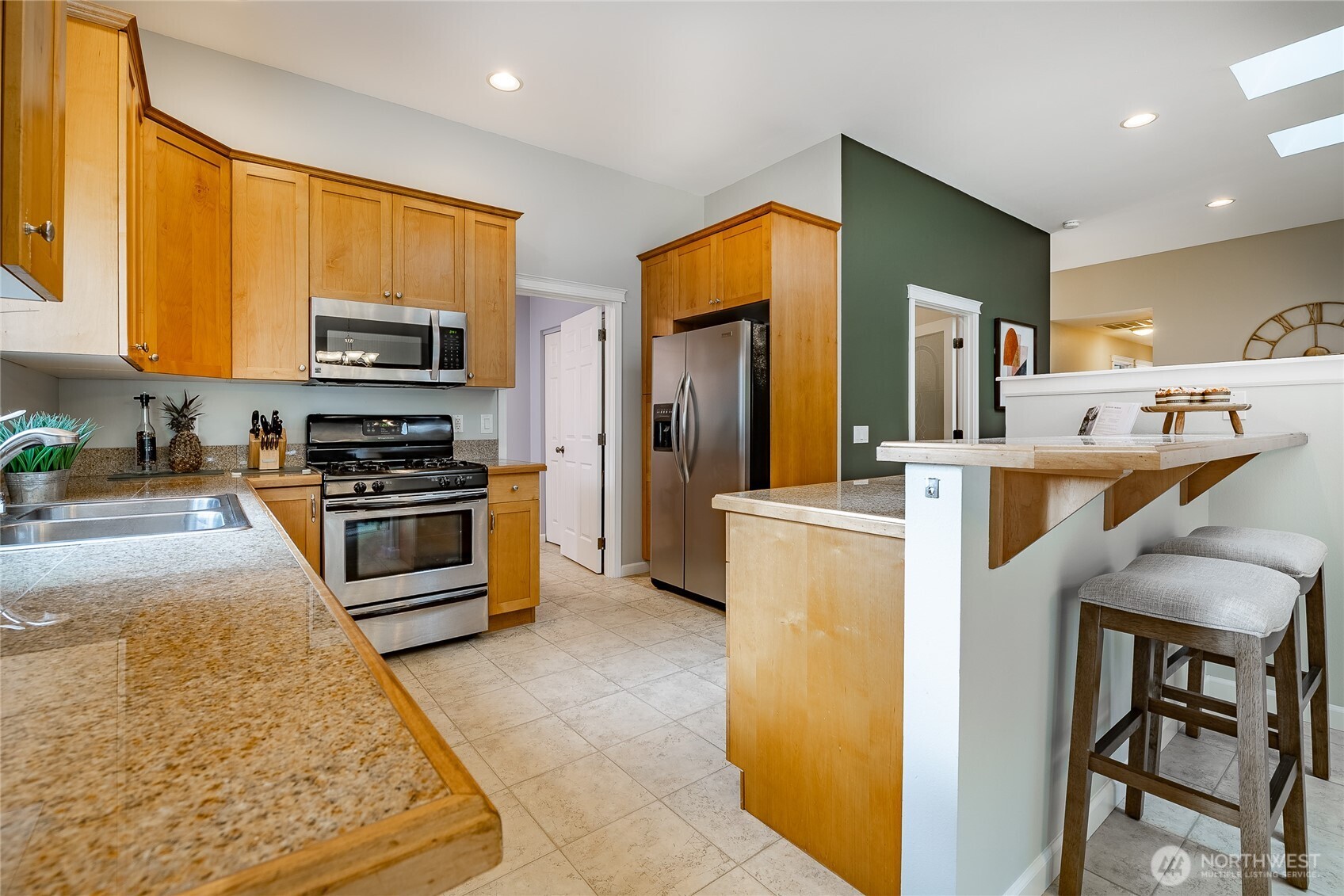 7968 E Golf Course Drive , Blaine, WA 98230