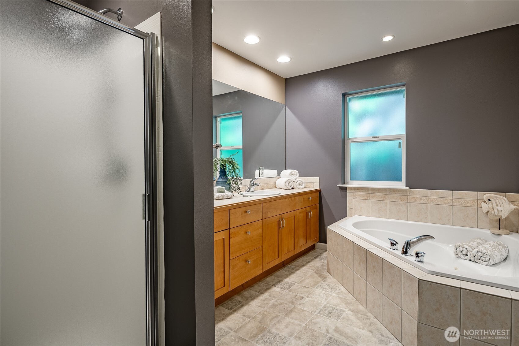 7968 E Golf Course Drive , Blaine, WA 98230