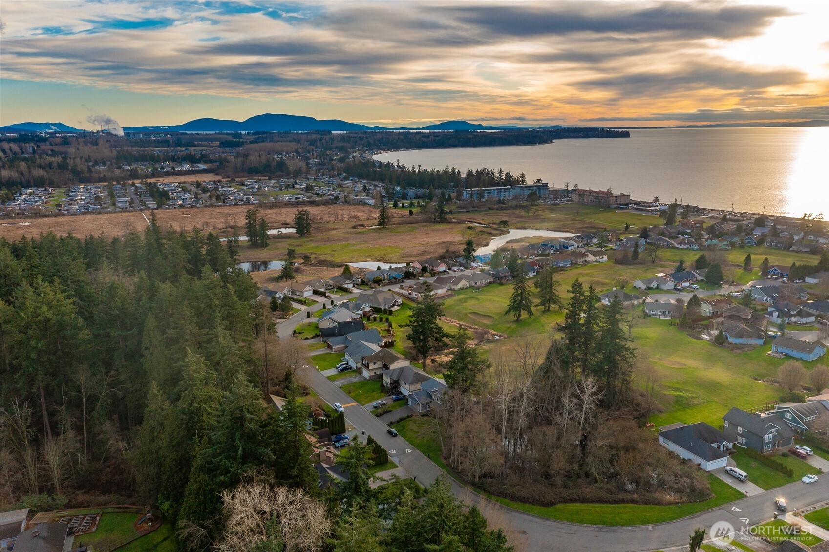 7968 E Golf Course Drive , Blaine, WA 98230