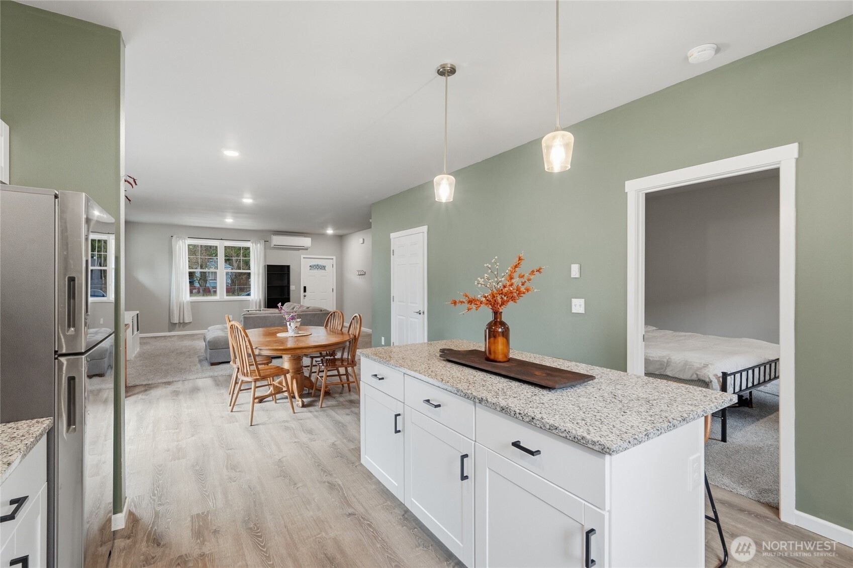 8470 Golden Valley Drive , Maple Falls, WA 98266