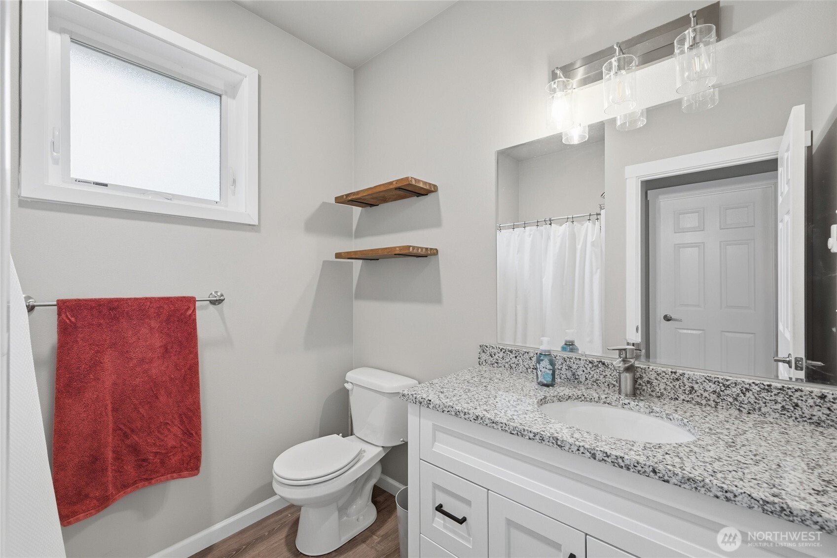 8470 Golden Valley Drive , Maple Falls, WA 98266