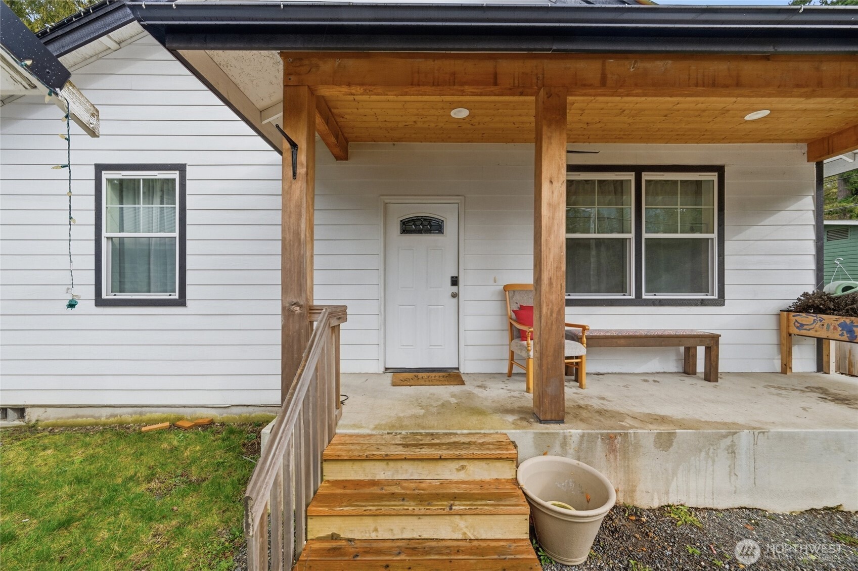 8470 Golden Valley Drive , Maple Falls, WA 98266