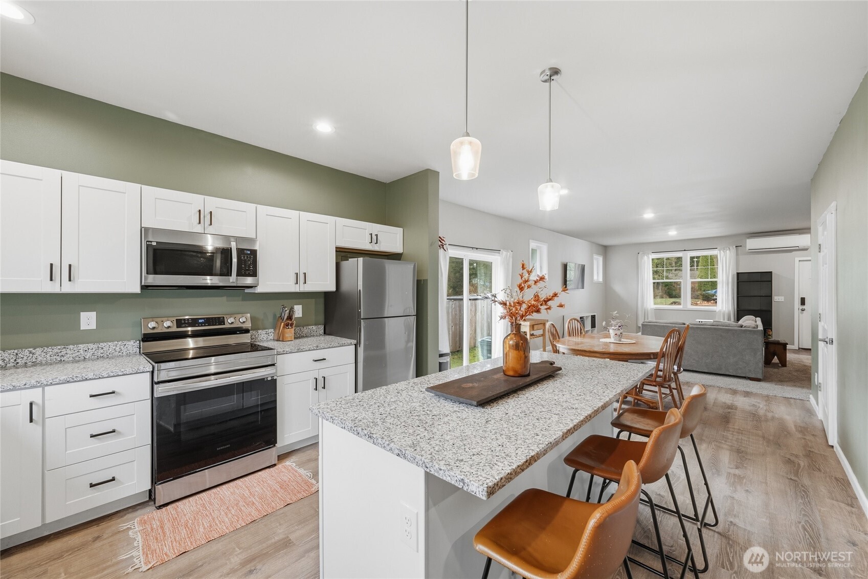 8470 Golden Valley Drive , Maple Falls, WA 98266