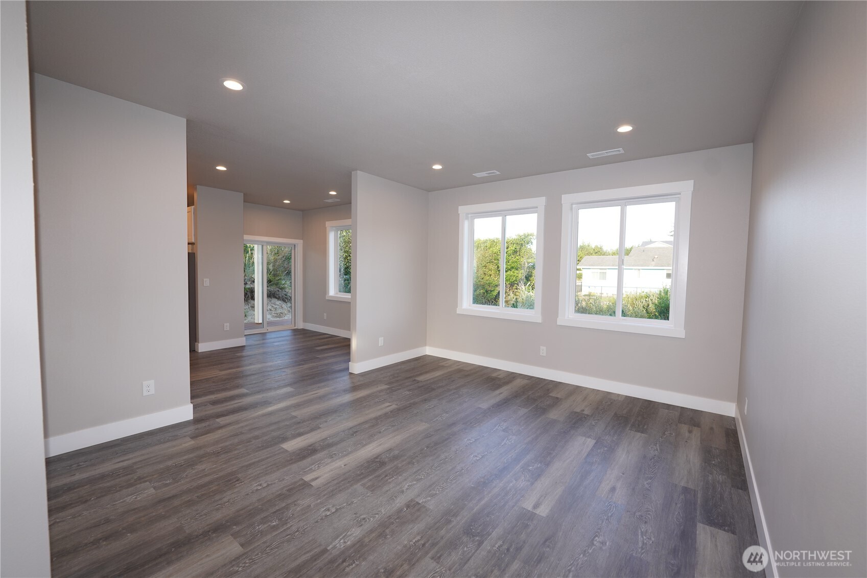 30410 H Street , Ocean Park, WA 98640