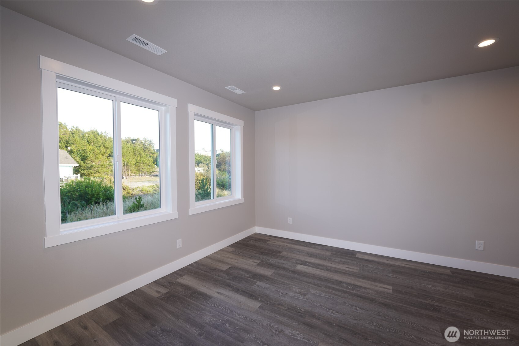 30410 H Street , Ocean Park, WA 98640