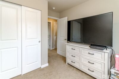 106 McNeal Avenue , Bremerton, WA 98312 - Photo 11