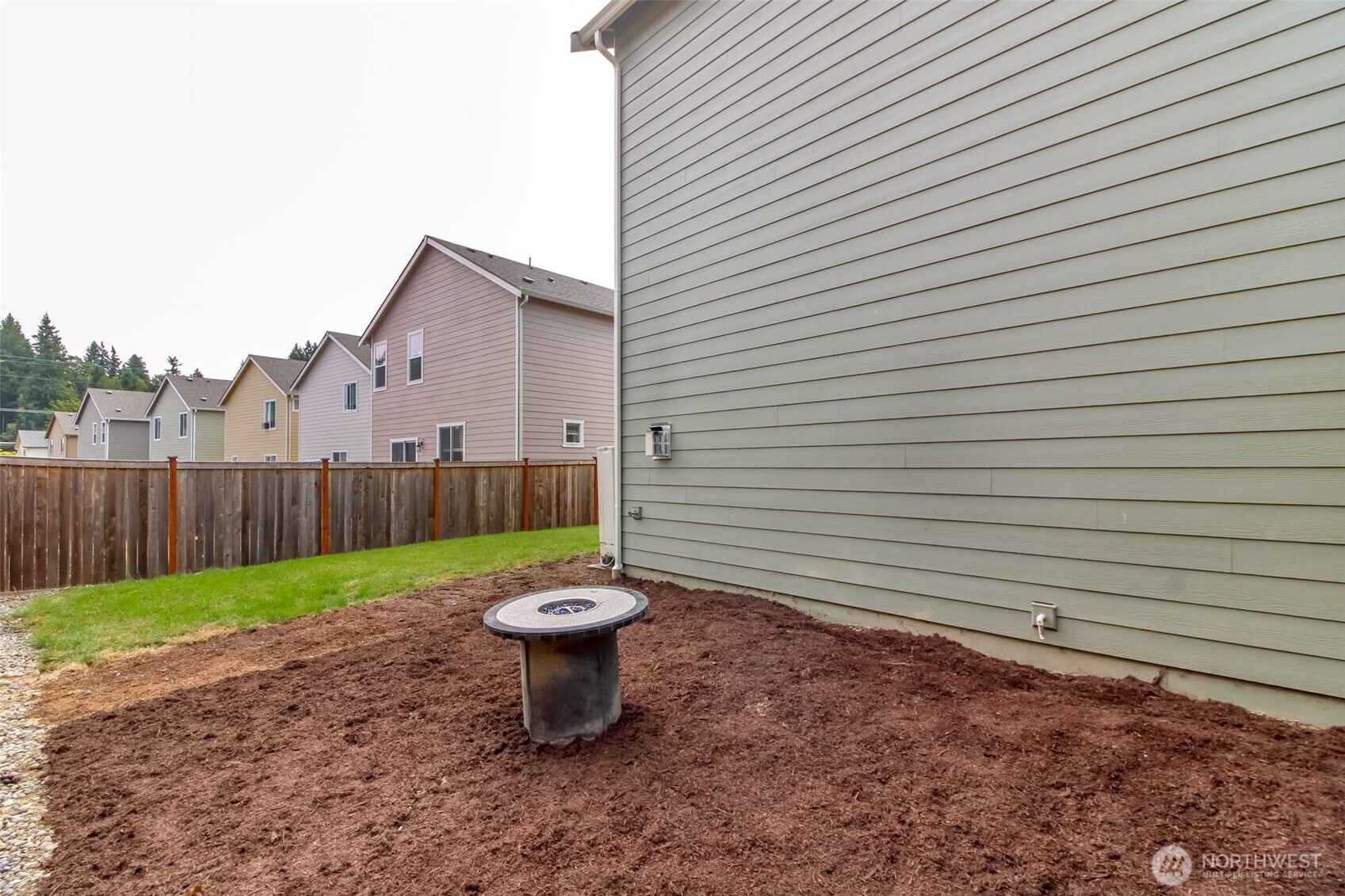 106 McNeal Avenue , Bremerton, WA 98312