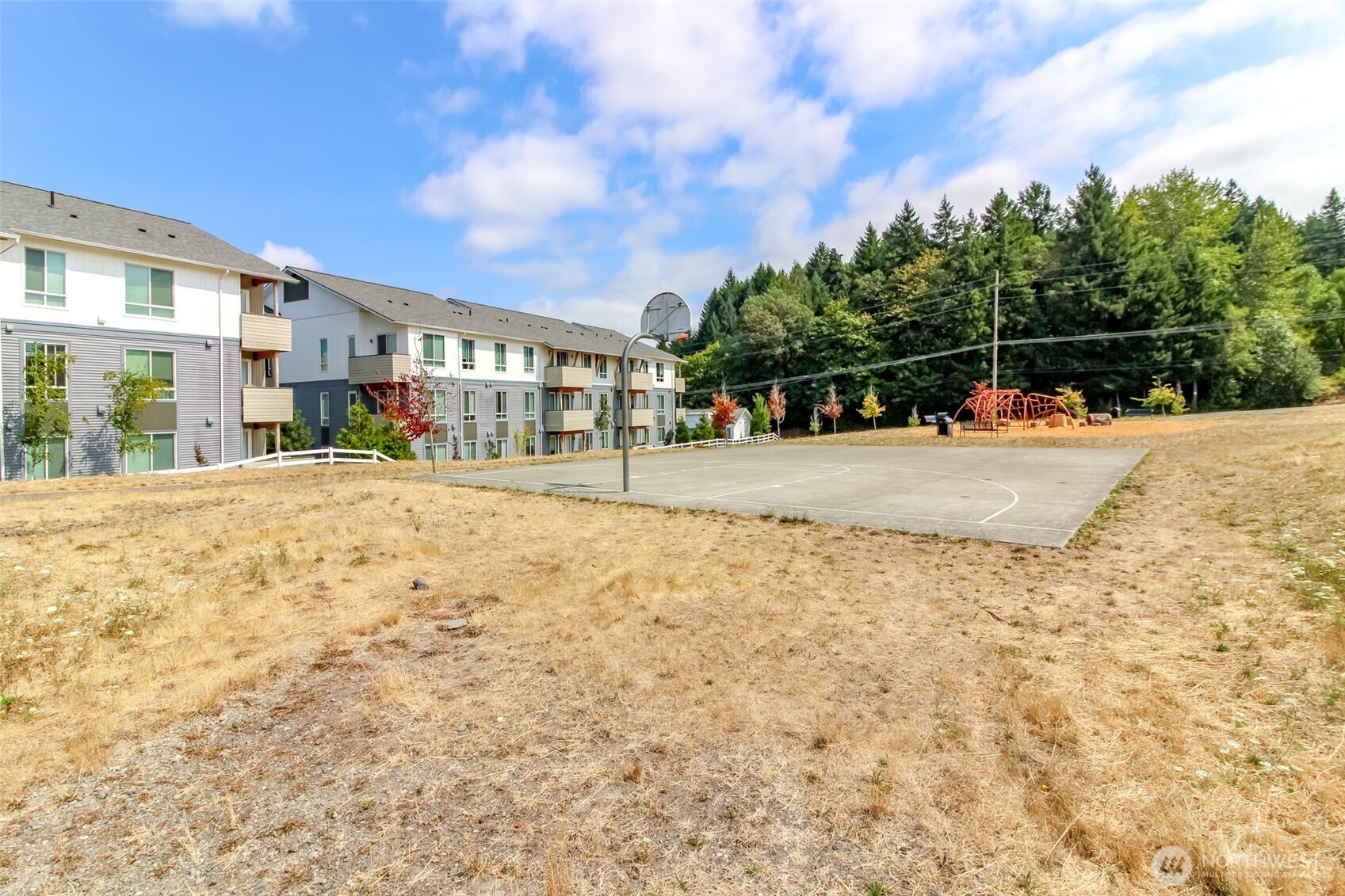 106 McNeal Avenue , Bremerton, WA 98312