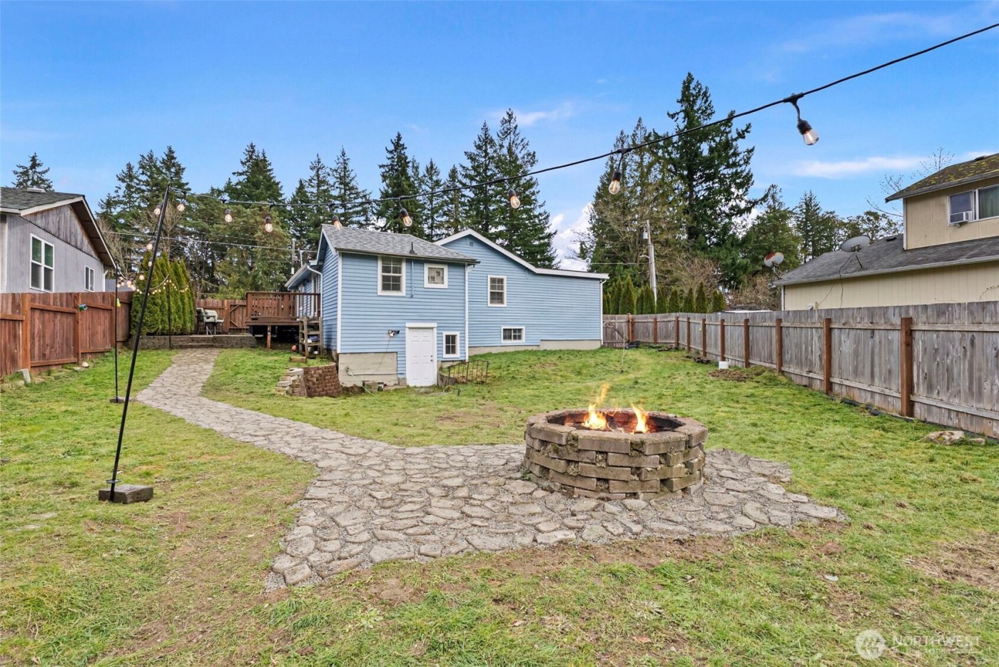 1325 Carr Boulevard , Bremerton, WA 98312