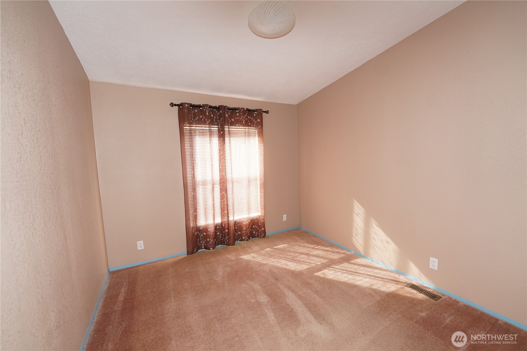 31308 N Place , Ocean Park, WA 98640