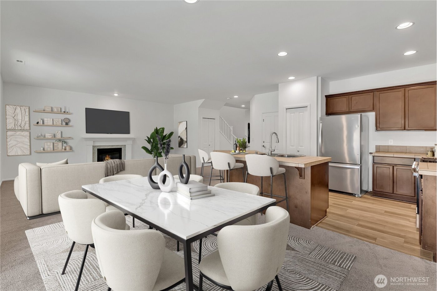 13328 SE 255th Street , Kent, WA 98042-6679