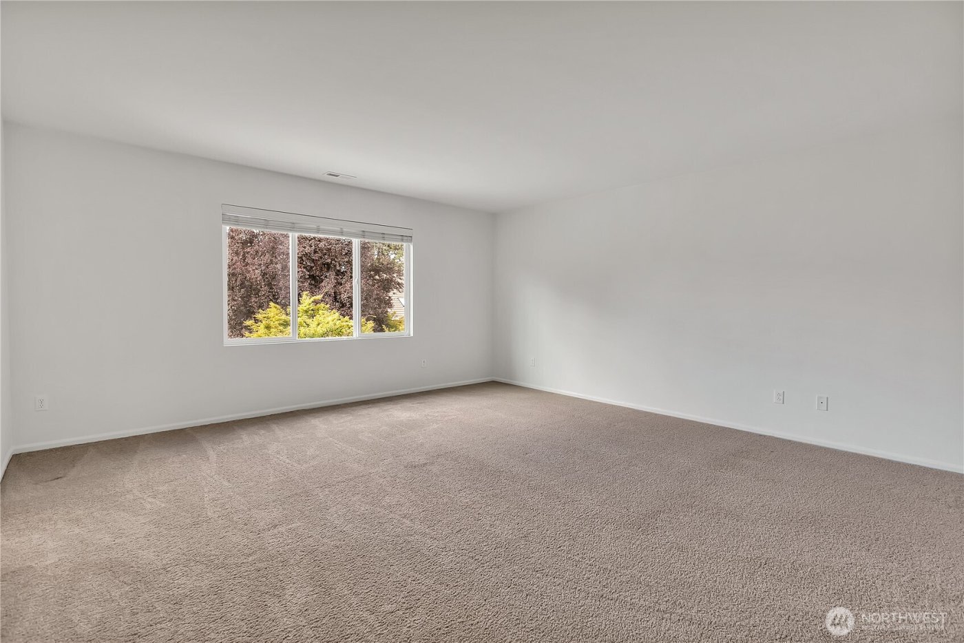 13328 SE 255th Street , Kent, WA 98042-6679