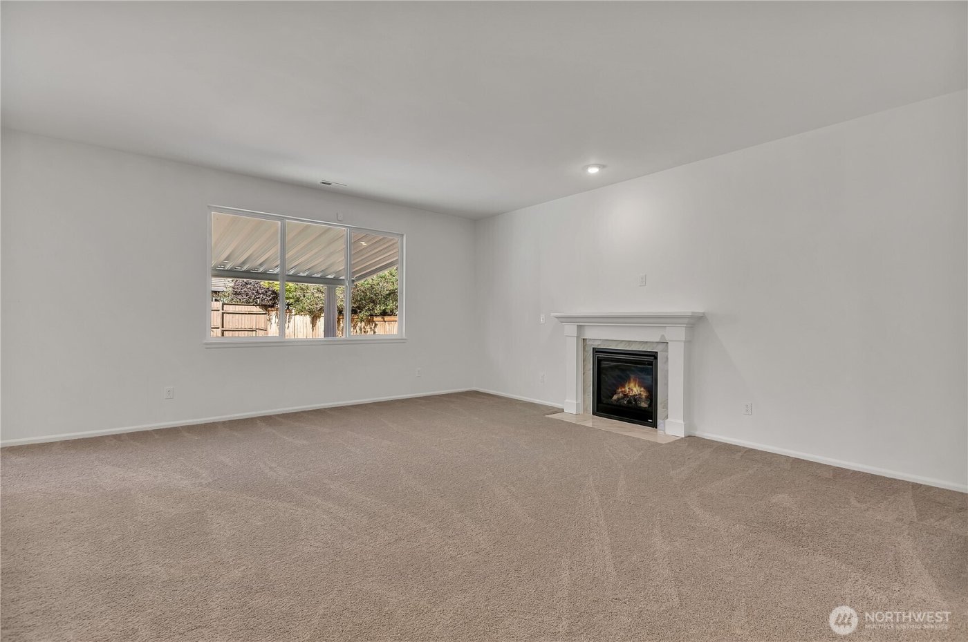 13328 SE 255th Street , Kent, WA 98042-6679