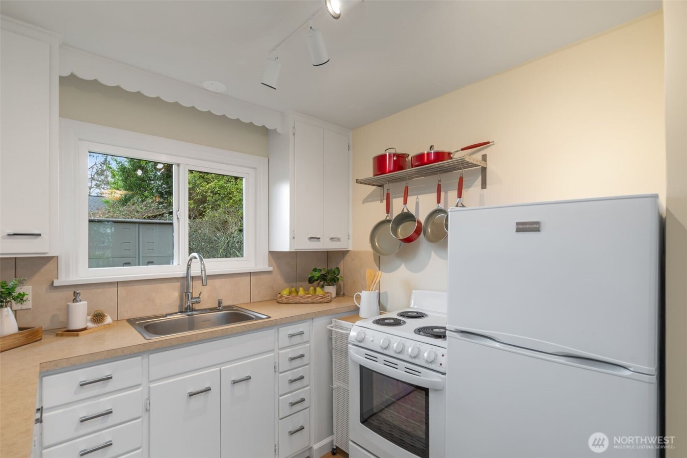 2223 S 124th Street , Burien, WA 98168