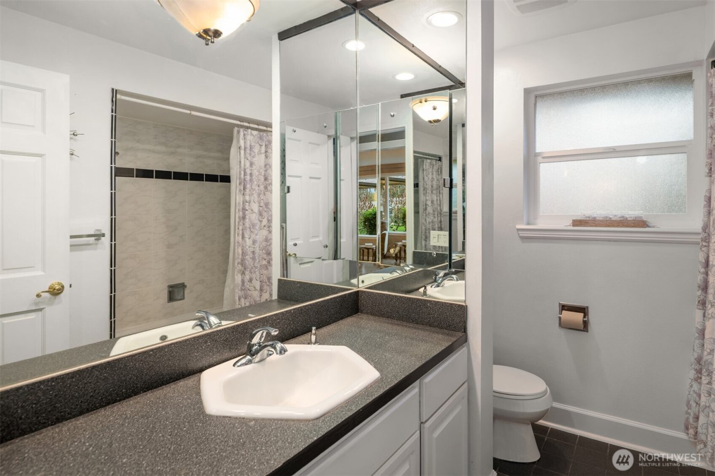 16534 4th Avenue S, Burien, WA 98148