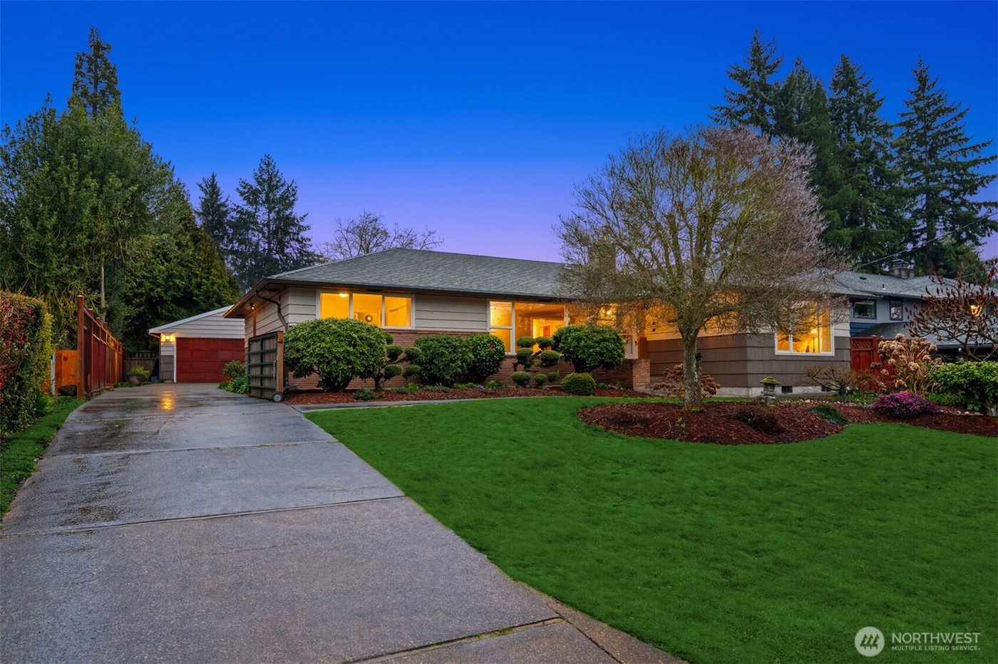 16534 4th Avenue S, Burien, WA 98148