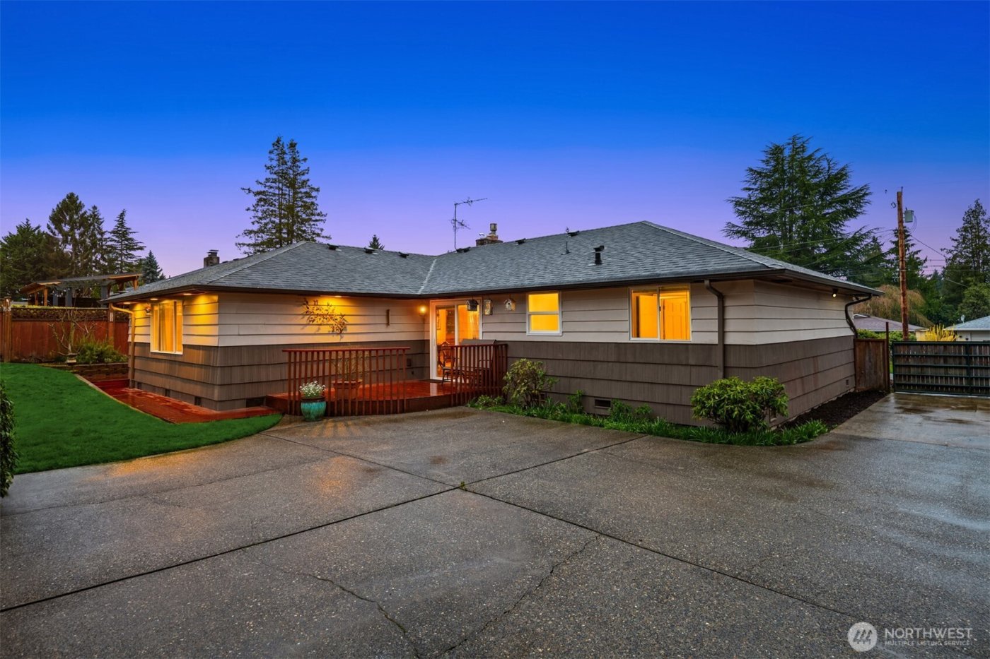 16534 4th Avenue S, Burien, WA 98148