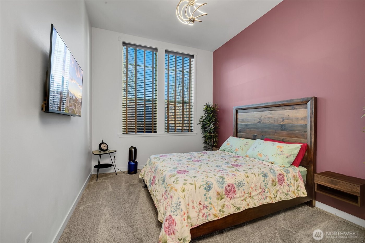 9327 Satterlee Avenue SE, Snoqualmie, WA 98065