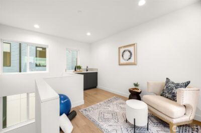 222 D 10th Avenue E, Seattle, WA 98102 - Photo 20