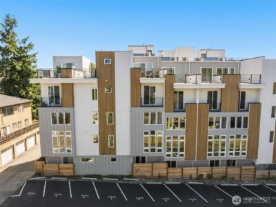 222 D 10th Avenue E, Seattle, WA 98102 - Photo 24