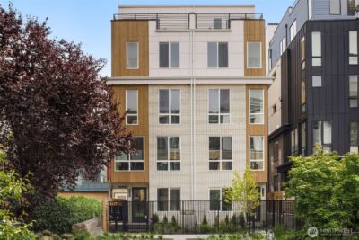 222 D 10th Avenue E, Seattle, WA 98102 - Photo 25