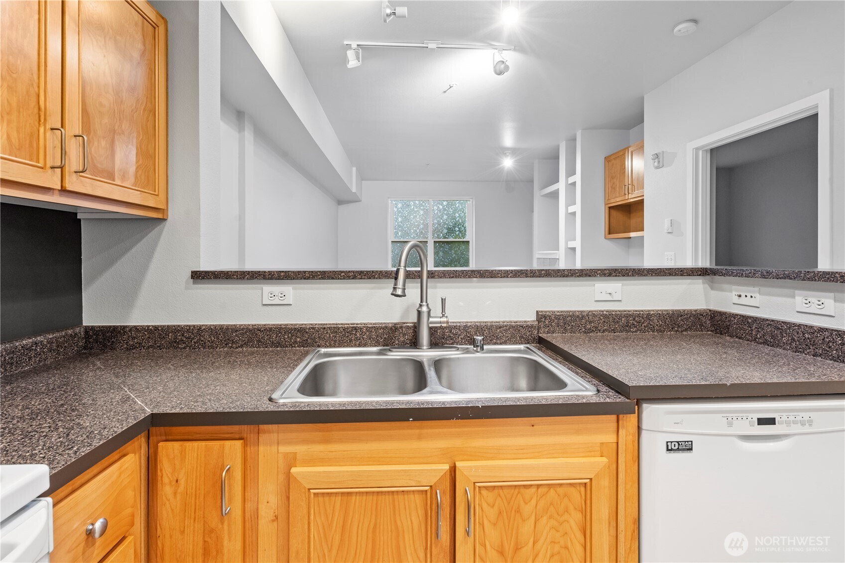 16275 NE 85th Street #107, Redmond, WA 98052