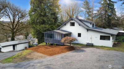 1316 SE 7th Street , Puyallup, WA 98372