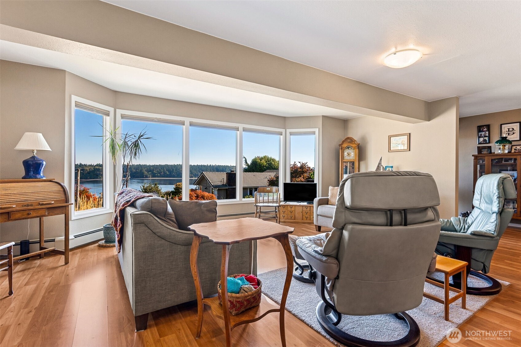 1405 Rolling Hills Terrace NW, Olympia, WA 98502