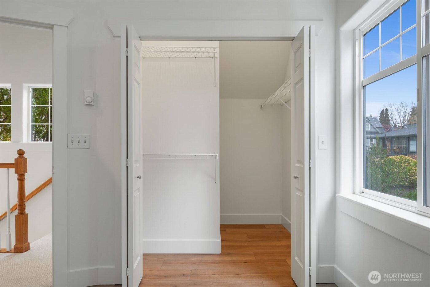 910 N 74th Street , Seattle, WA 98103