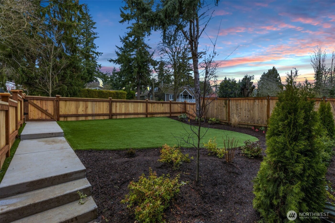 11417 NE 91st Street , Kirkland, WA 98033