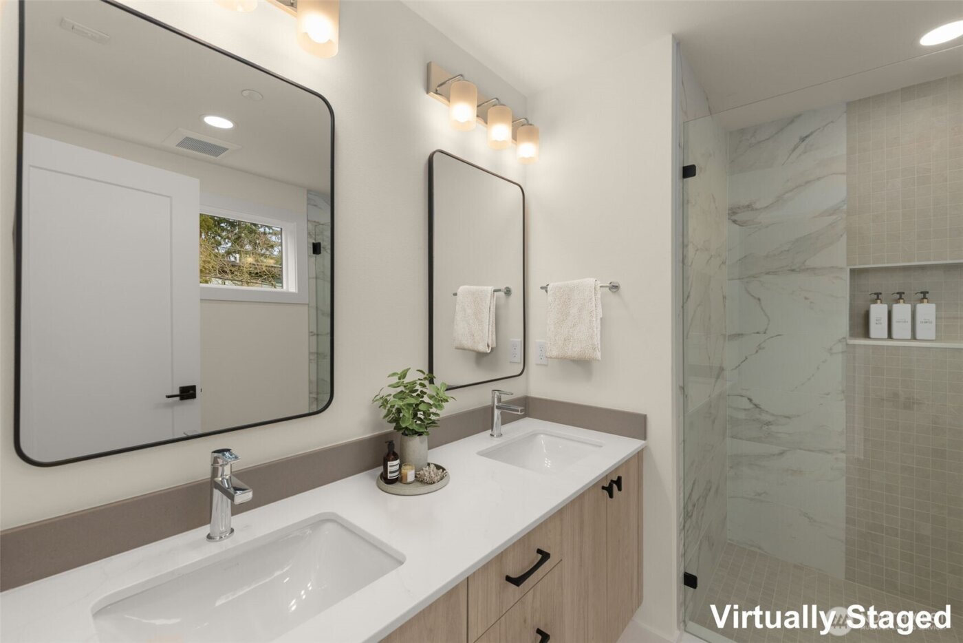 11417 NE 91st Street , Kirkland, WA 98033