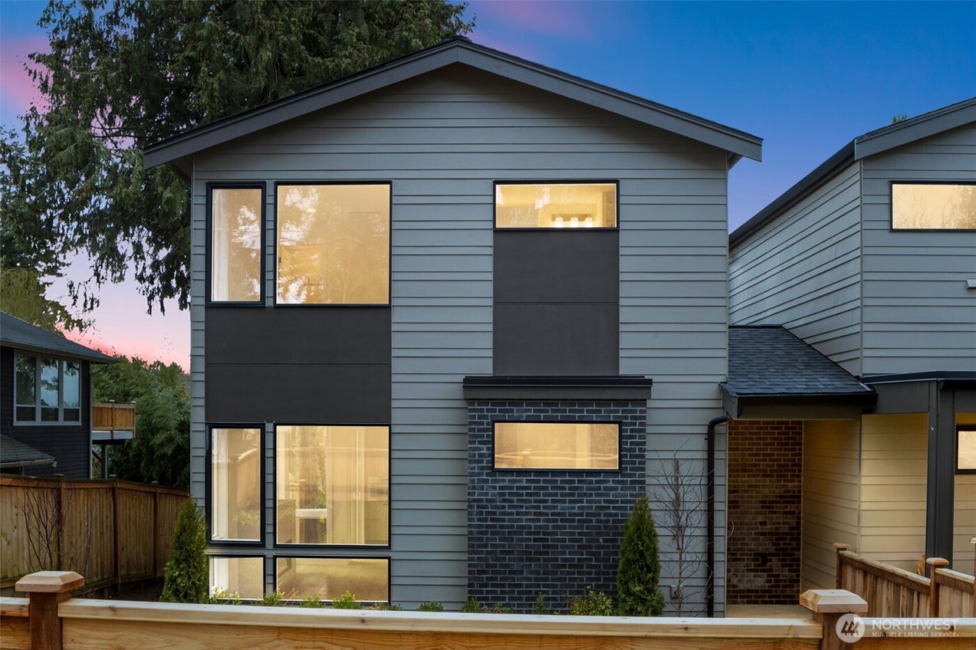 11417 NE 91st Street , Kirkland, WA 98033