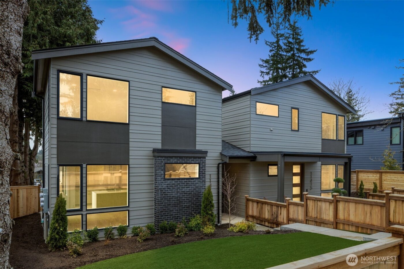 11417 NE 91st Street , Kirkland, WA 98033