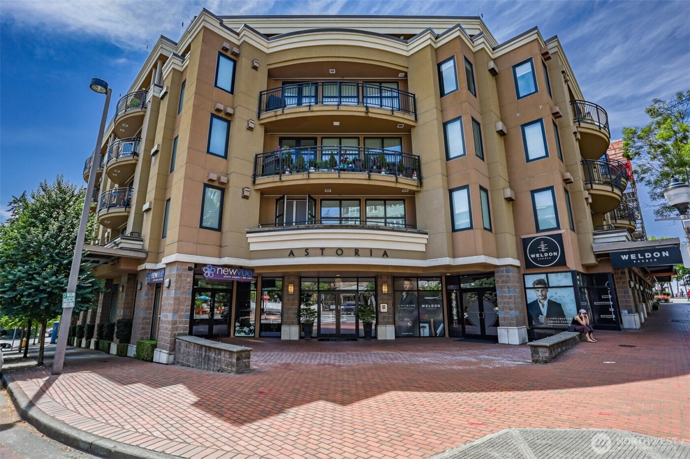 10047 Main Street #206, Bellevue, WA 98004