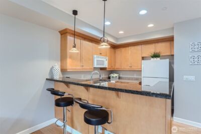 10047 Main Street #206, Bellevue, WA 98004 - Photo 6