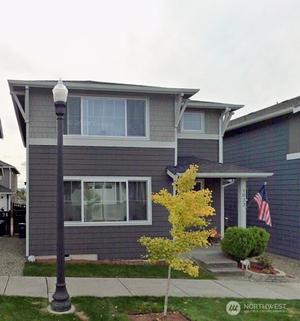1033 Banyan Street , Bremerton, WA 98310