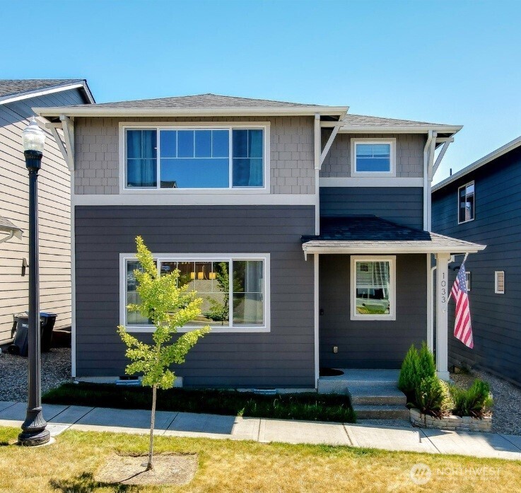 1033 Banyan Street , Bremerton, WA 98310